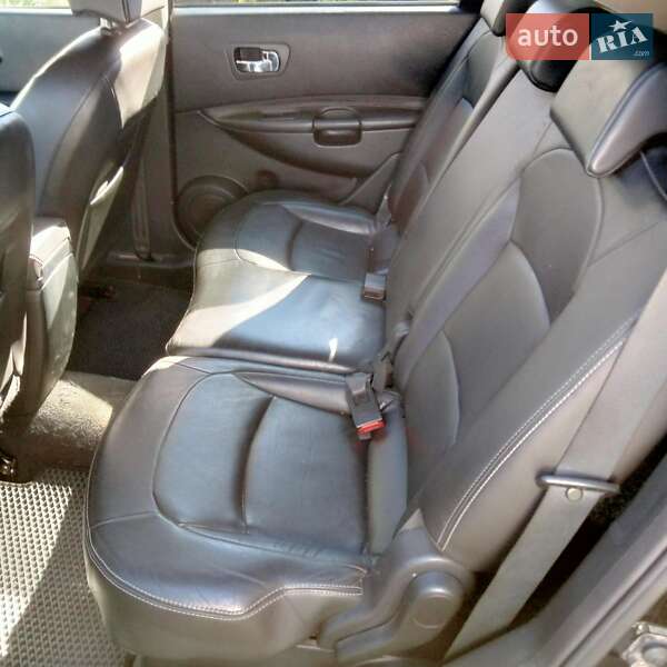 Внедорожник / Кроссовер Nissan Qashqai+2 2009 в Хмельницком