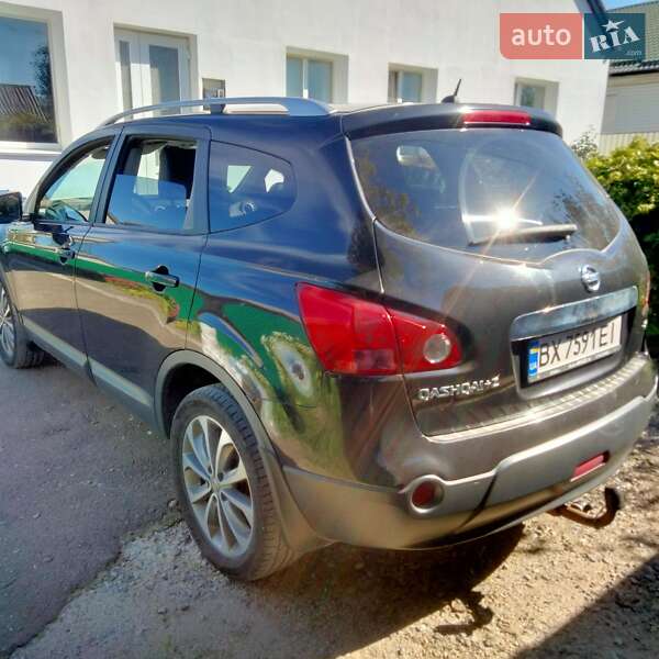 Внедорожник / Кроссовер Nissan Qashqai+2 2009 в Хмельницком