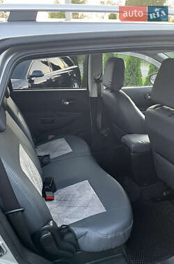 Внедорожник / Кроссовер Nissan Qashqai+2 2009 в 
