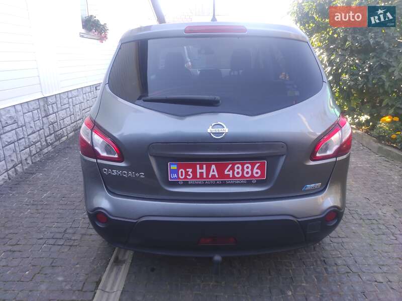 Внедорожник / Кроссовер Nissan Qashqai+2 2011 в Ровно