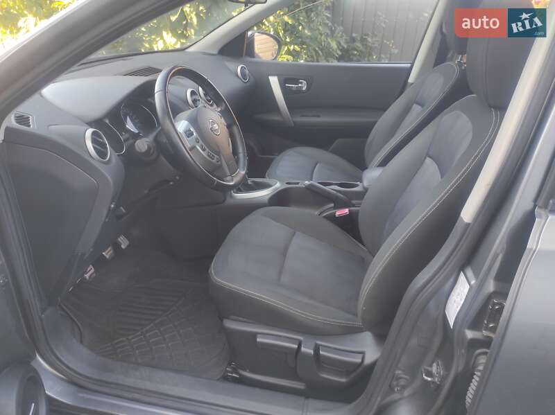 Внедорожник / Кроссовер Nissan Qashqai+2 2011 в Ровно