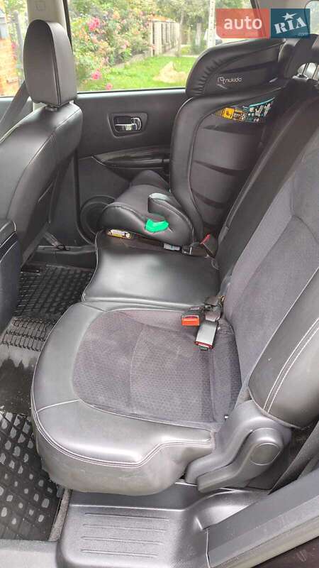 Внедорожник / Кроссовер Nissan Qashqai+2 2013 в Нововолынске