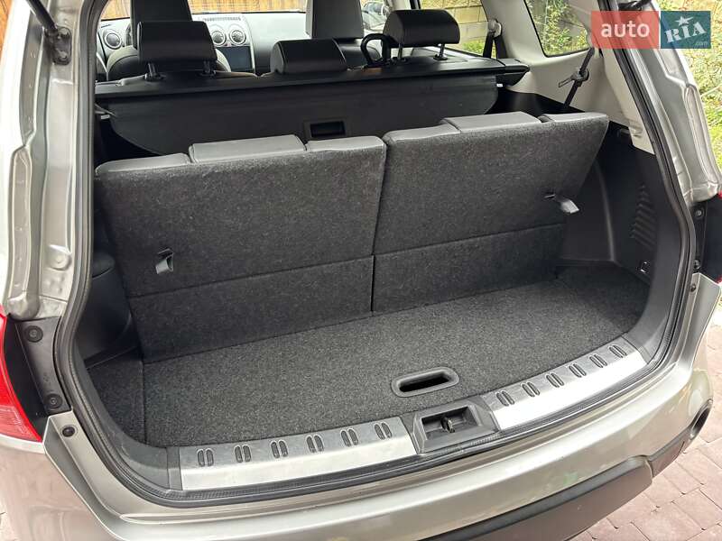 Внедорожник / Кроссовер Nissan Qashqai+2 2009 в Луцке фото 26 Внедорожник / Кроссовер Nissan Qashqai+2 2009 в Луцке