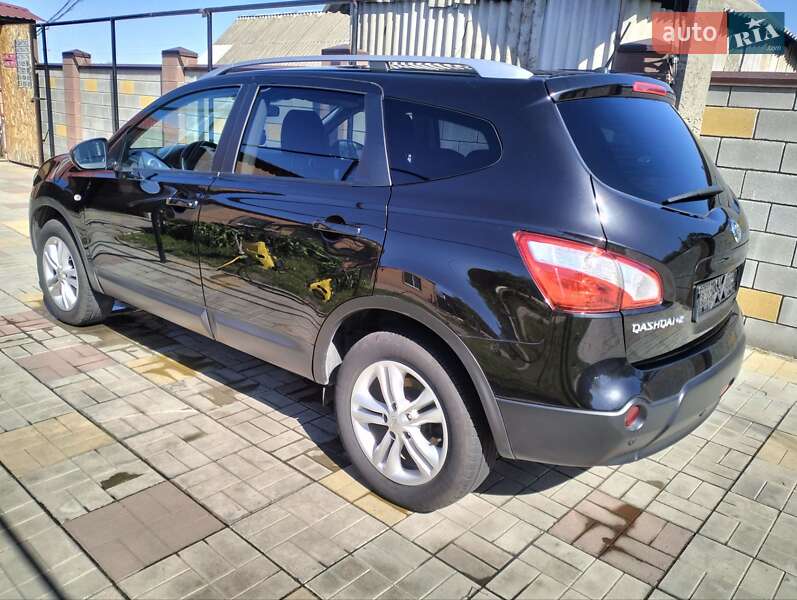 Внедорожник / Кроссовер Nissan Qashqai+2 2010 в Днепре