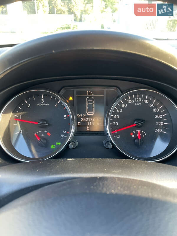 Внедорожник / Кроссовер Nissan Qashqai+2 2011 в Ивано-Франковске