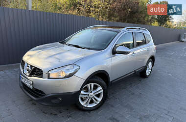 Внедорожник / Кроссовер Nissan Qashqai+2 2011 в Полтаве