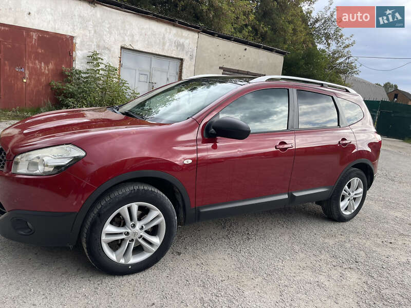 Внедорожник / Кроссовер Nissan Qashqai+2 2010 в Збараже