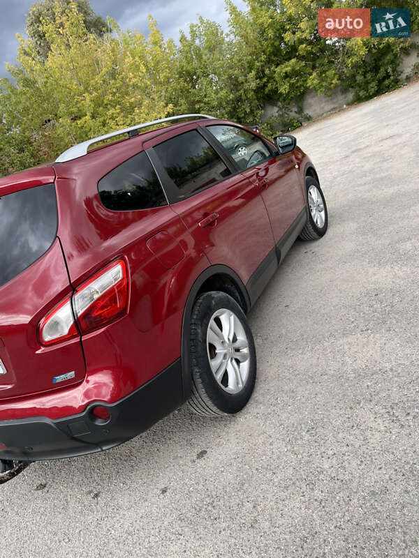 Внедорожник / Кроссовер Nissan Qashqai+2 2010 в Збараже