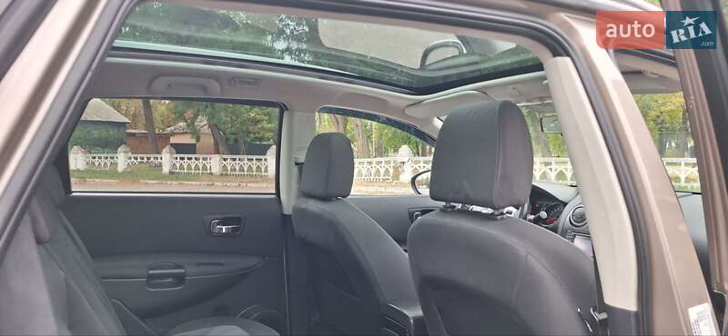 Внедорожник / Кроссовер Nissan Qashqai+2 2011 в Новоархангельске