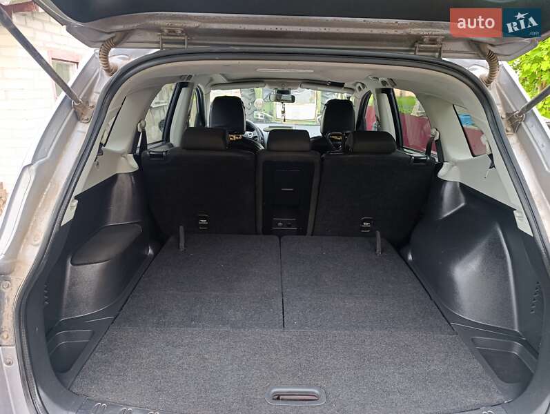 Внедорожник / Кроссовер Nissan Qashqai+2 2011 в Нововолынске