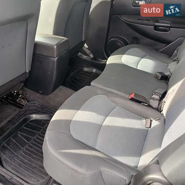 Внедорожник / Кроссовер Nissan Qashqai+2 2012 в Камне-Каширском