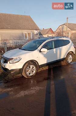 Внедорожник / Кроссовер Nissan Qashqai+2 2012 в Владимире