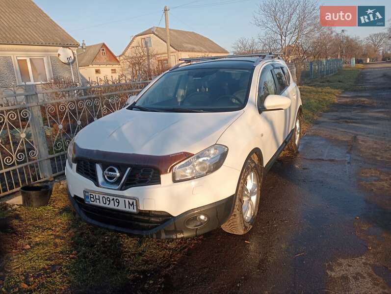 Внедорожник / Кроссовер Nissan Qashqai+2 2012 в Владимире