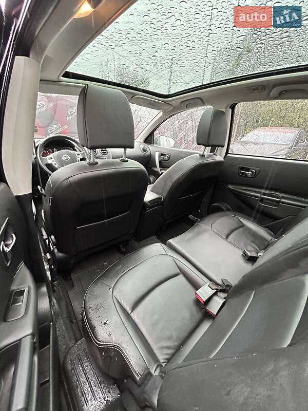 Внедорожник / Кроссовер Nissan Qashqai+2 2010 в Сумах