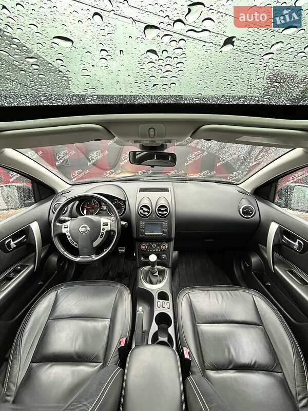 Внедорожник / Кроссовер Nissan Qashqai+2 2010 в Сумах