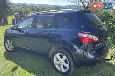 Внедорожник / Кроссовер Nissan Qashqai+2 2010 в 