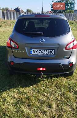 Внедорожник / Кроссовер Nissan Qashqai+2 2012 в Харькове
