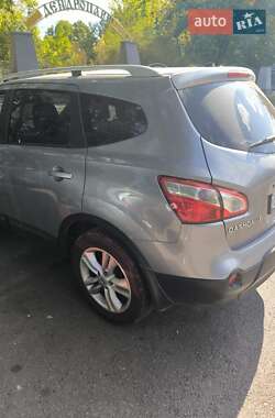 Внедорожник / Кроссовер Nissan Qashqai+2 2012 в 
