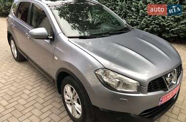 Позашляховик / Кросовер Nissan Qashqai+2 2011 в  фото 8 Позашляховик / Кросовер Nissan Qashqai+2 2011 в