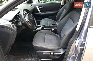 Позашляховик / Кросовер Nissan Qashqai+2 2011 в  фото 15 Позашляховик / Кросовер Nissan Qashqai+2 2011 в