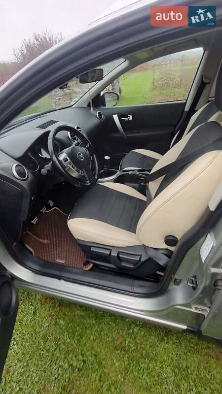 Внедорожник / Кроссовер Nissan Qashqai+2 2011 в Ивано-Франковске