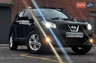 Внедорожник / Кроссовер Nissan Qashqai+2 2011 в 