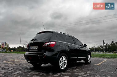 Внедорожник / Кроссовер Nissan Qashqai+2 2011 в 