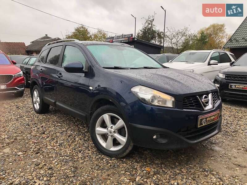 Nissan Qashqai+2 2010