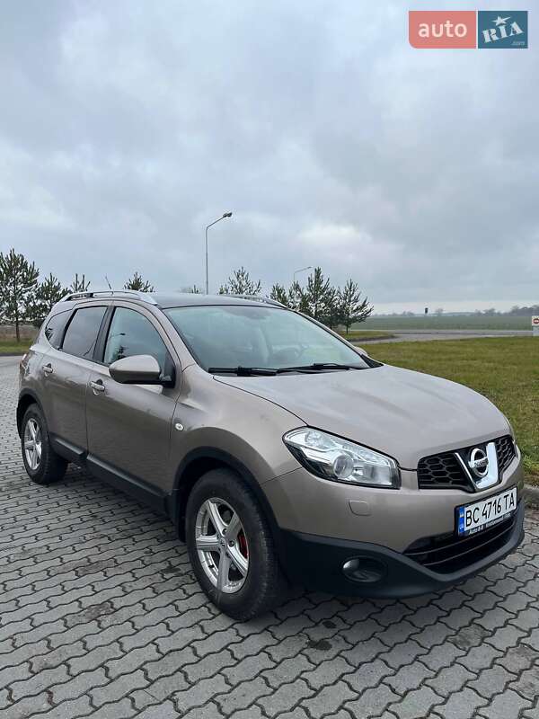 Внедорожник / Кроссовер Nissan Qashqai+2 2011 в Радехове