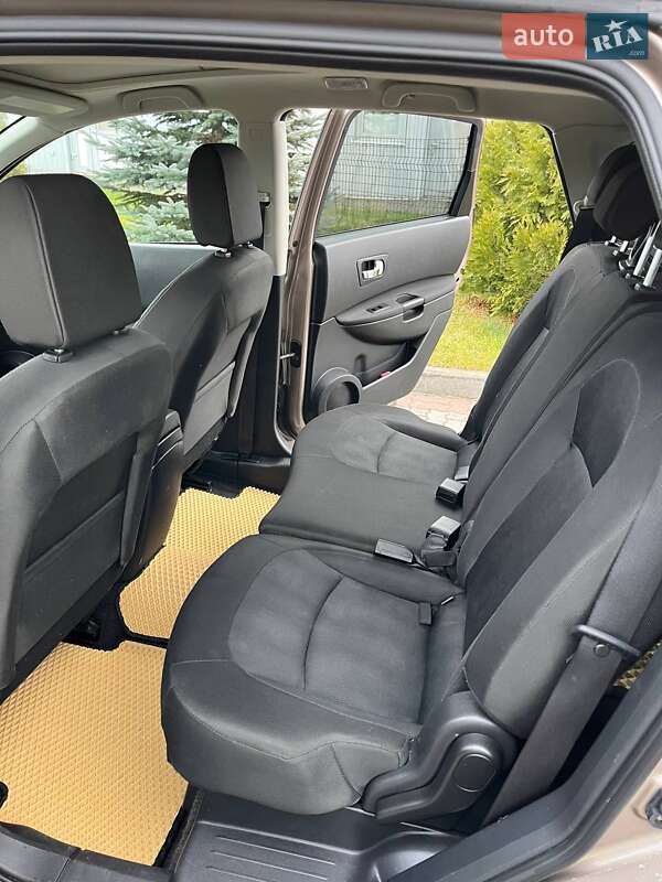 Внедорожник / Кроссовер Nissan Qashqai+2 2011 в Радехове