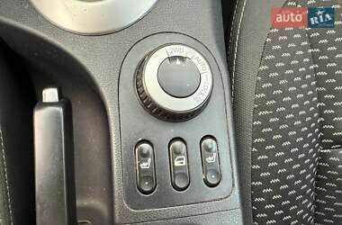 Внедорожник / Кроссовер Nissan Qashqai+2 2009 в 