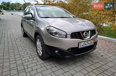 Nissan Qashqai+2 2011