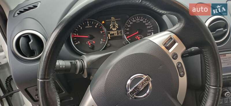 Внедорожник / Кроссовер Nissan Qashqai+2 2013 в Чернигове