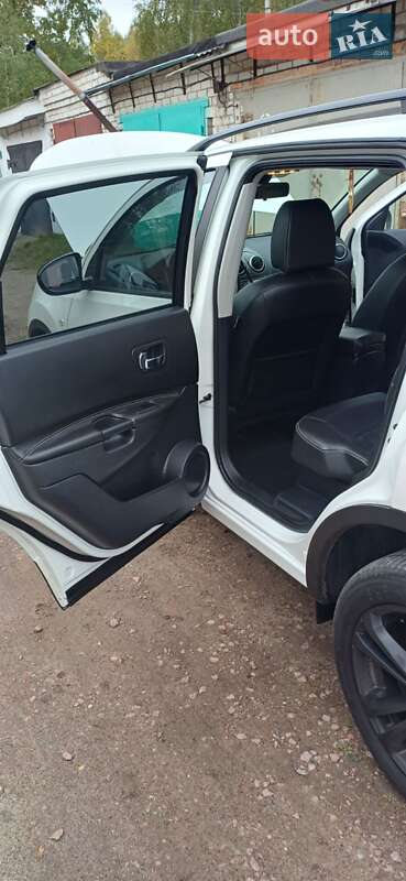 Внедорожник / Кроссовер Nissan Qashqai+2 2013 в Чернигове