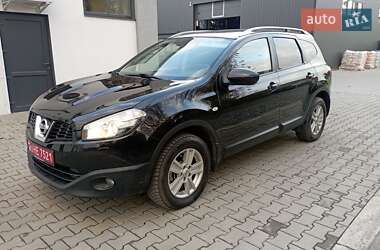 Nissan Qashqai+2 2011