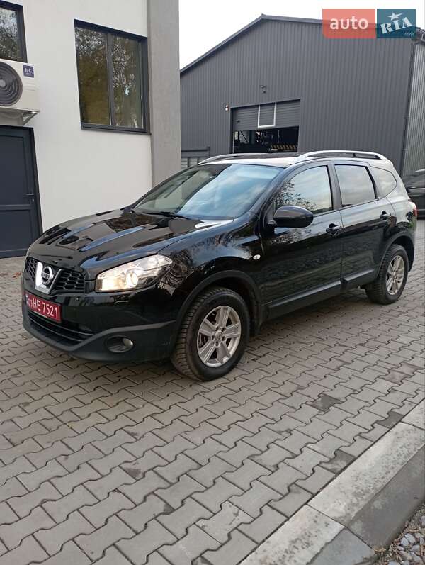 Внедорожник / Кроссовер Nissan Qashqai+2 2011 в Дубно