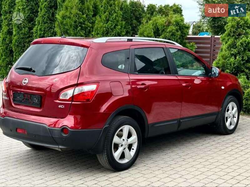Внедорожник / Кроссовер Nissan Qashqai+2 2012 в Ровно