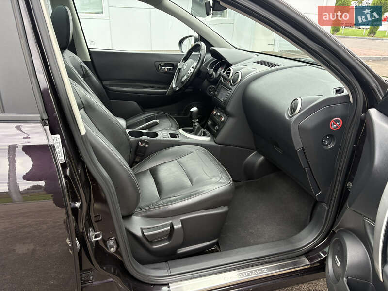 Позашляховик / Кросовер Nissan Qashqai+2 2010 в Заболотові