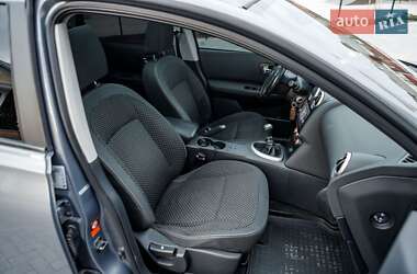 Внедорожник / Кроссовер Nissan Qashqai+2 2009 в 