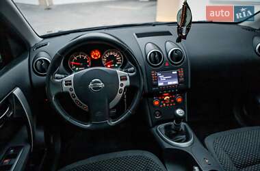 Внедорожник / Кроссовер Nissan Qashqai+2 2009 в 