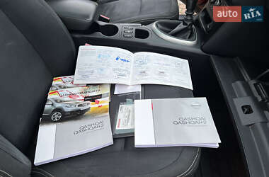 Позашляховик / Кросовер Nissan Qashqai+2 2011 в 