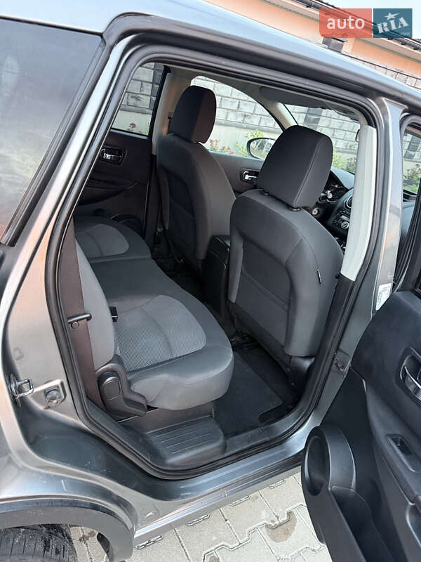 Позашляховик / Кросовер Nissan Qashqai+2 2011 в Рівному
