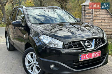 Внедорожник / Кроссовер Nissan Qashqai+2 2011 в 