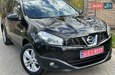 Внедорожник / Кроссовер Nissan Qashqai+2 2011 в 