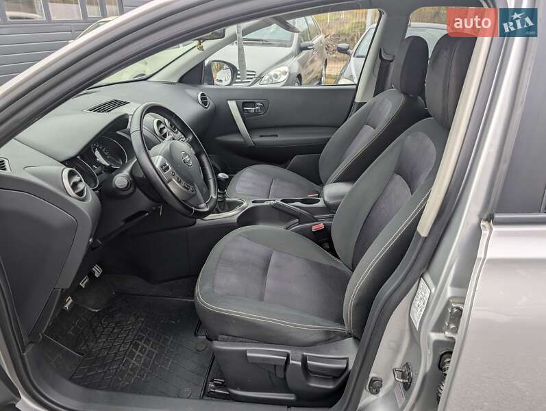 Позашляховик / Кросовер Nissan Qashqai+2 2012 в Рівному фото 25 Позашляховик / Кросовер Nissan Qashqai+2 2012 в Рівному
