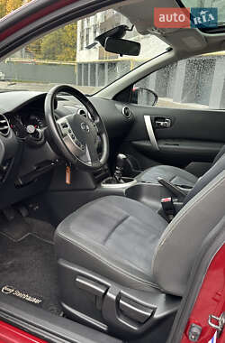 Внедорожник / Кроссовер Nissan Qashqai+2 2010 в 