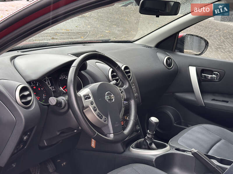 Внедорожник / Кроссовер Nissan Qashqai+2 2010 в Виннице