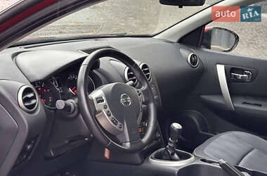 Внедорожник / Кроссовер Nissan Qashqai+2 2010 в 