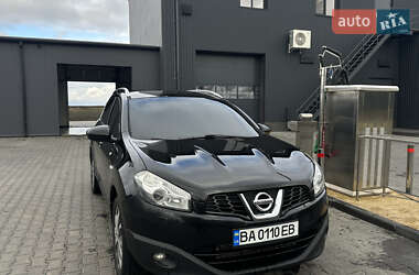 Позашляховик / Кросовер Nissan Qashqai+2 2011 в Первомайську