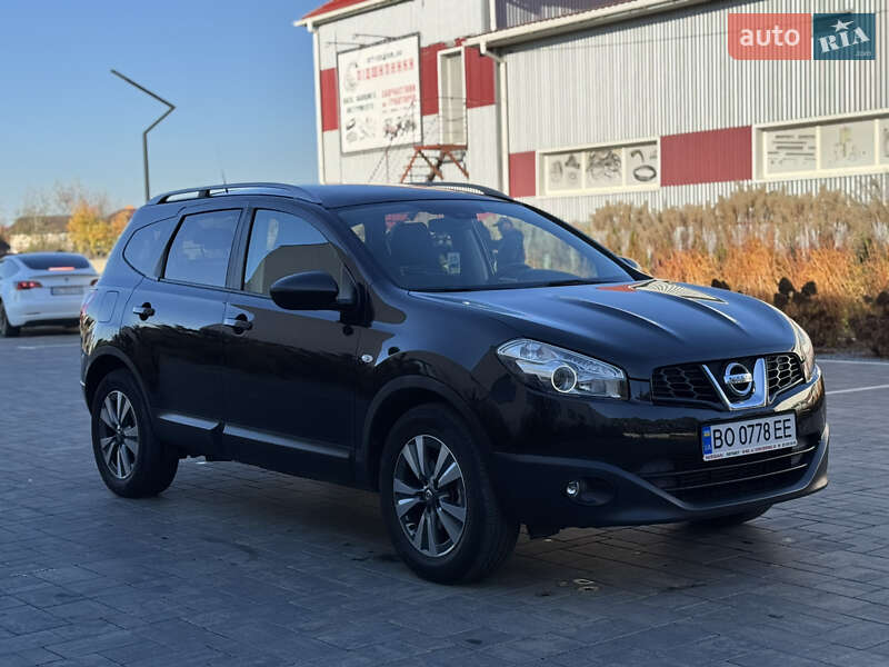 Внедорожник / Кроссовер Nissan Qashqai+2 2010 в Луцке